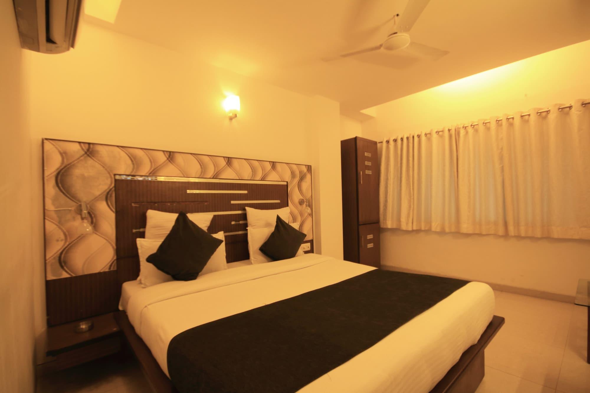 Fabhotel Kadamb Inn Ahmedabad Exterior photo