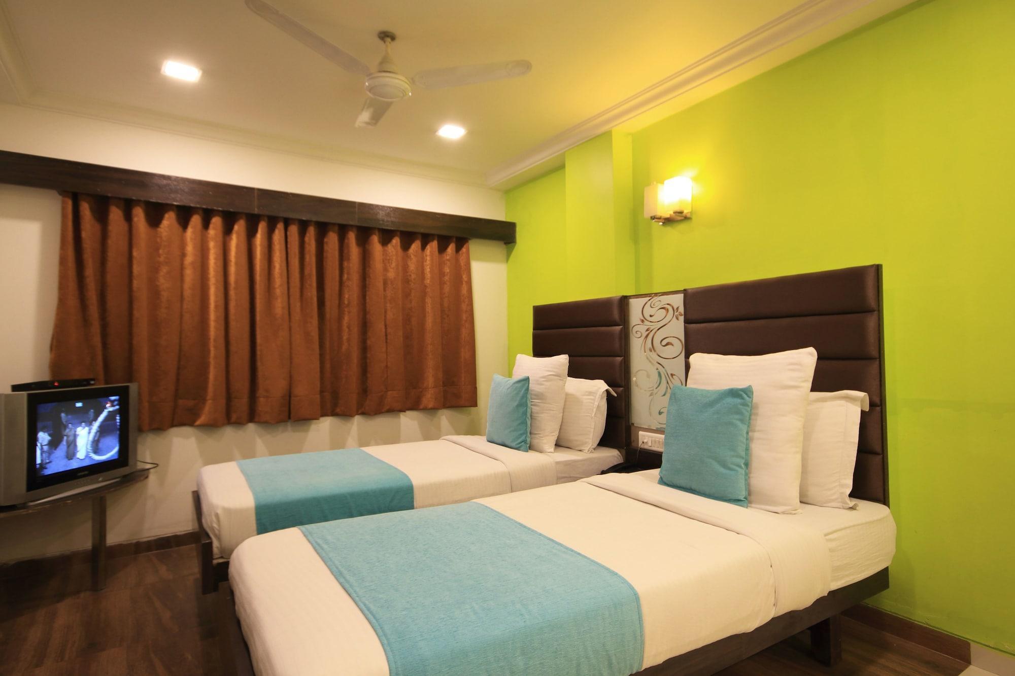 Fabhotel Kadamb Inn Ahmedabad Exterior photo
